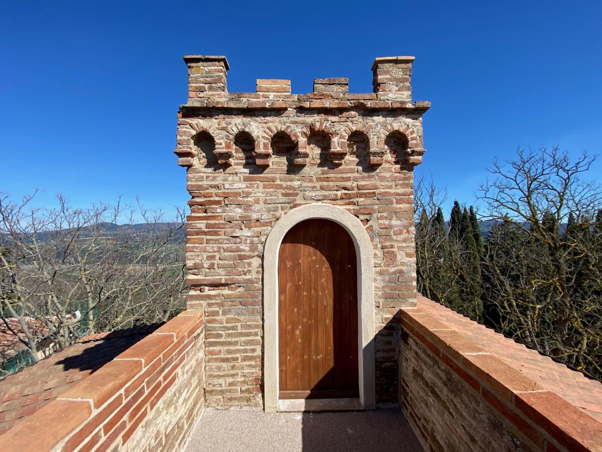 B&B Lo Scudaio Palazzo Marchionneschi Montescudaio Exterior photo